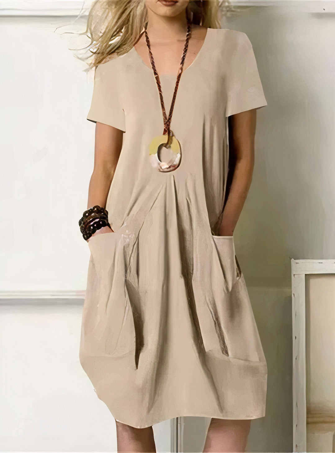 Evelyn Relaxed Pocket Midi Dress