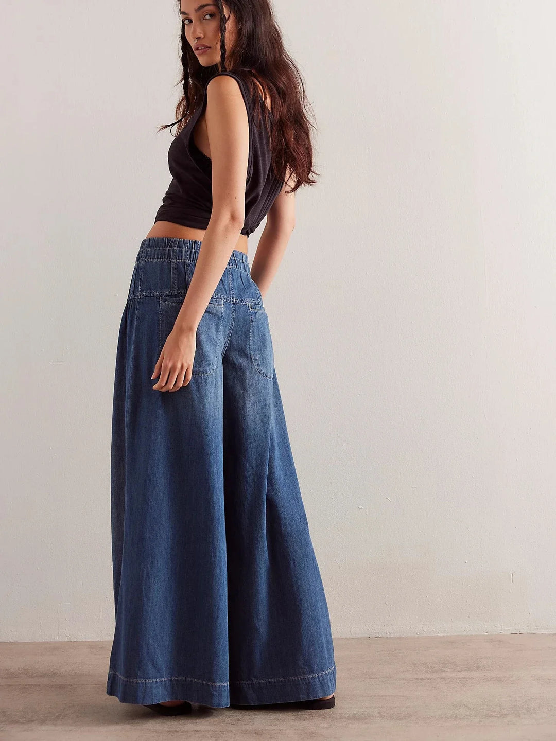 Aria Pull-On Chambray Jeans