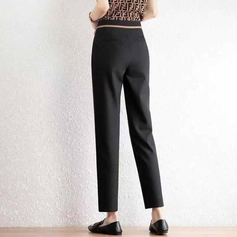 Célina Straight-Leg Cropped Trousers