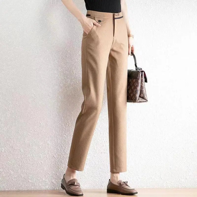Célina Straight-Leg Cropped Trousers