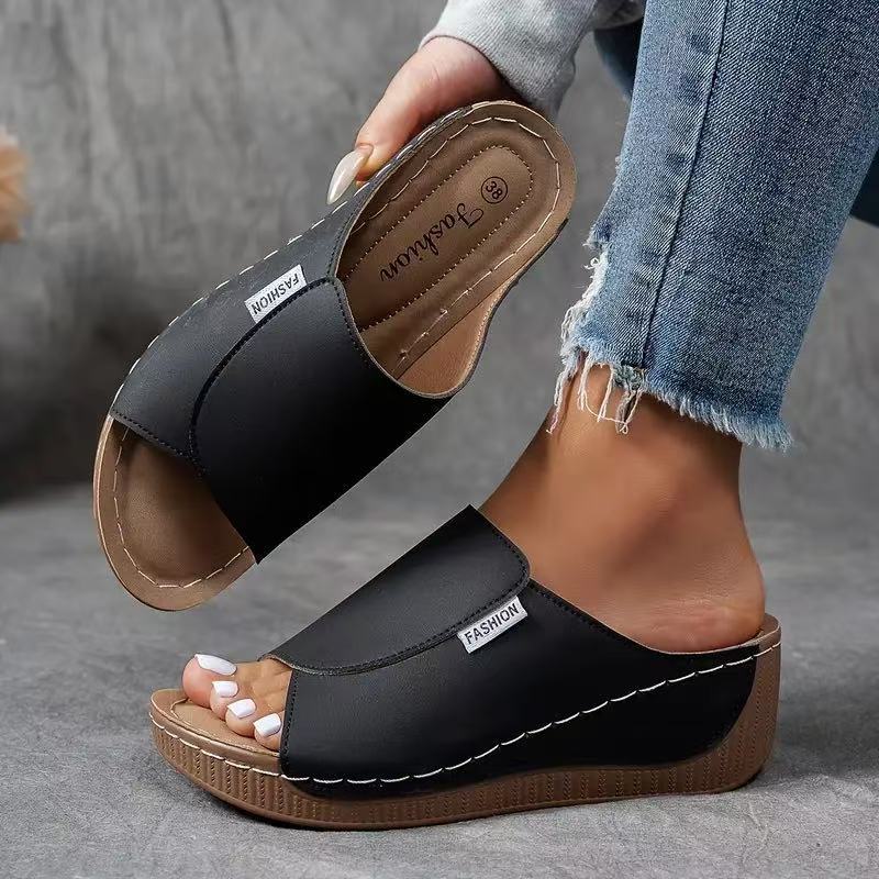 Lunara Comfort Slide Sandal